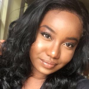 Meet your Posher, Ololade